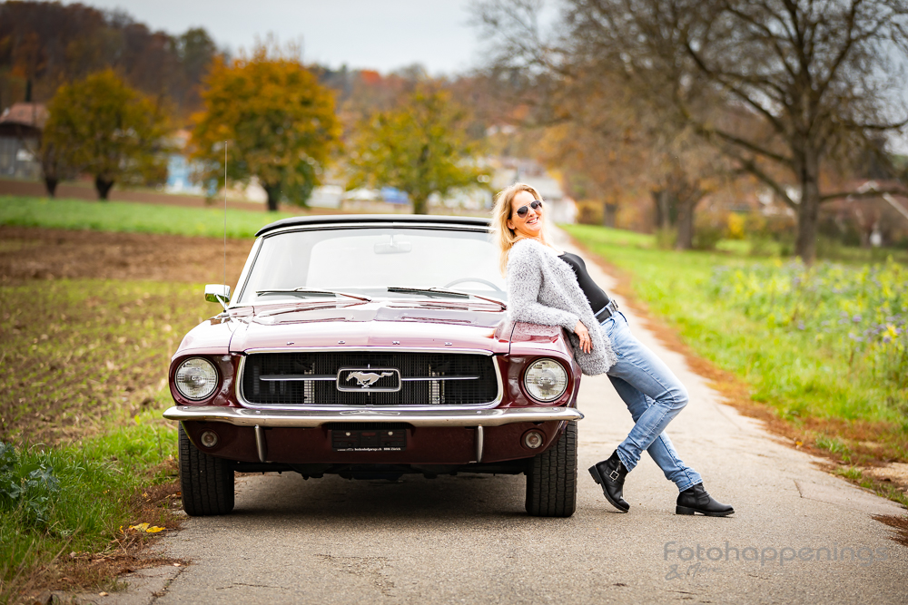 Portrait Frau mit Auto, erstellt von Fotohappenings & More